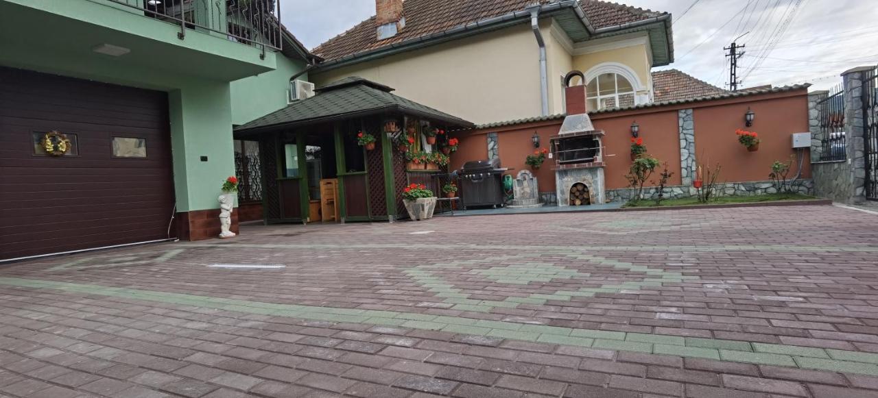 Casa Cizi Otel Călimăneşti Dış mekan fotoğraf